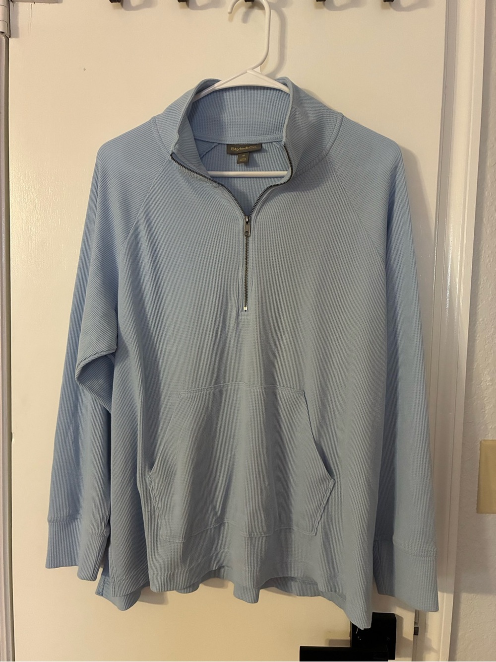 Women’s Light Blue Quarter-Zip Waffle-knit Pullover